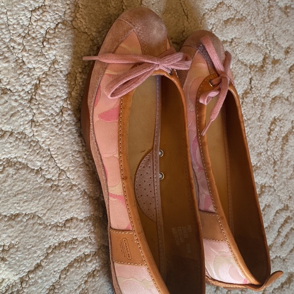 Coach shoes - Picture 3 of 3